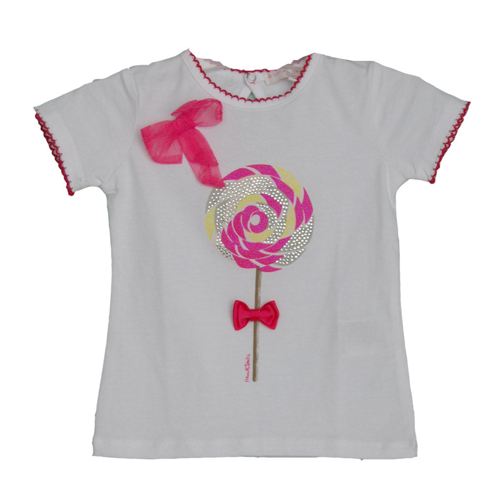 
  T-Shirt della linea abbigliamento bambina Silvian Heach Kids; tessuto a tinta unita
  decorato...