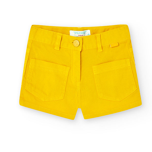 Scopri i nuovi shorts estivi di BOBOLI, perfetti per ogni avventura delle tue piccole. Con un des...