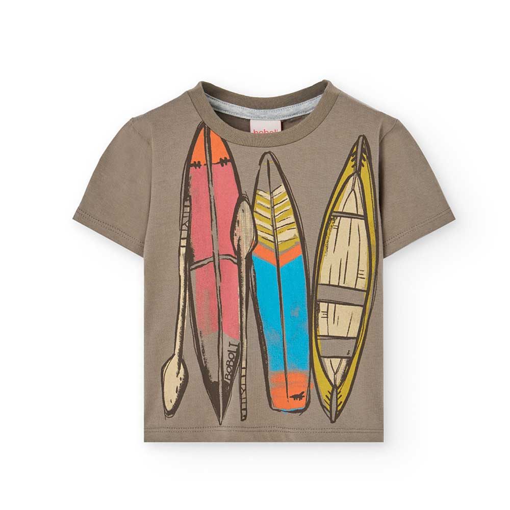 T-SHIRT aus der Kinderbekleidungslinie Boboli, mit farbigem Surf-Print auf einfarbigem Hintergrun...
