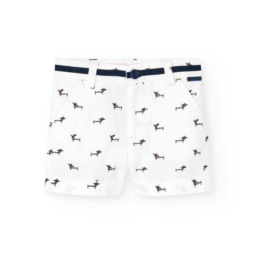 Shorts aus der Boboli Kinderbekleidungslinie, mit einem Muster aus kleinen Hunden auf weißem Hint...