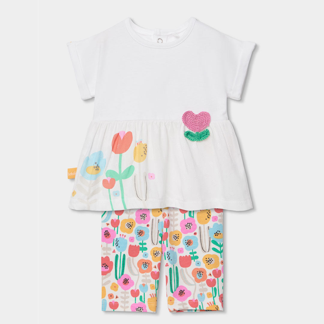 Zweiteiliges Set aus der Linea Abbigliamento Bambina Boboli, bestehend aus einem lang geschnitten...