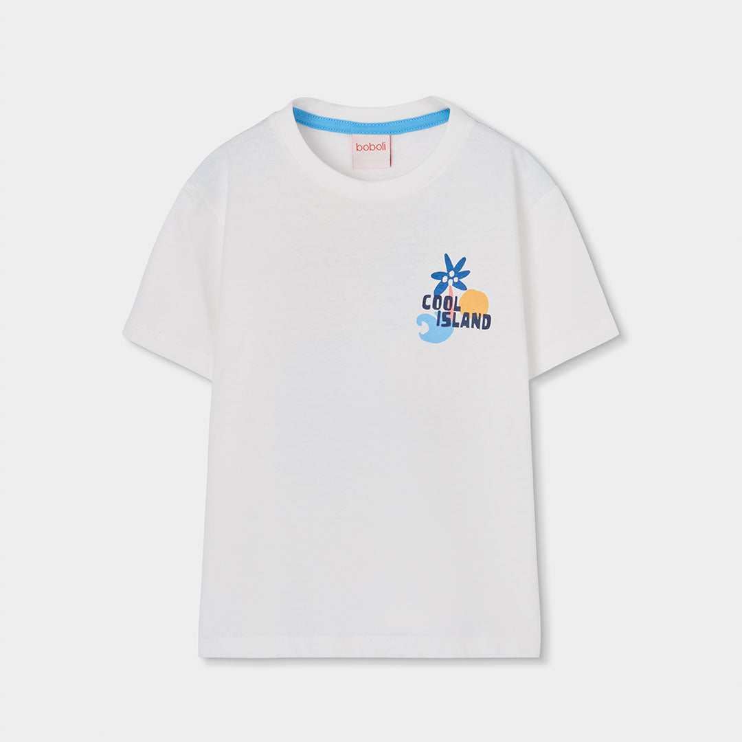 Scopri la t-shirt con stampa estiva di Boboli, perfetta per accompagnare le avventure dei più pic...