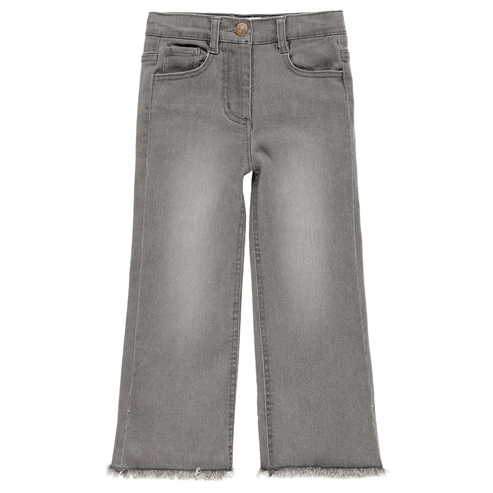 Perfetti per le giornate più fresche di autunno e inverno, questi pantaloni jeans sfiammati offro...
