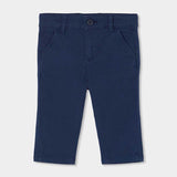 Pantaloni lunghi blu scuro in tessuto satinato per bambino con tasche laterali e bottone frontale