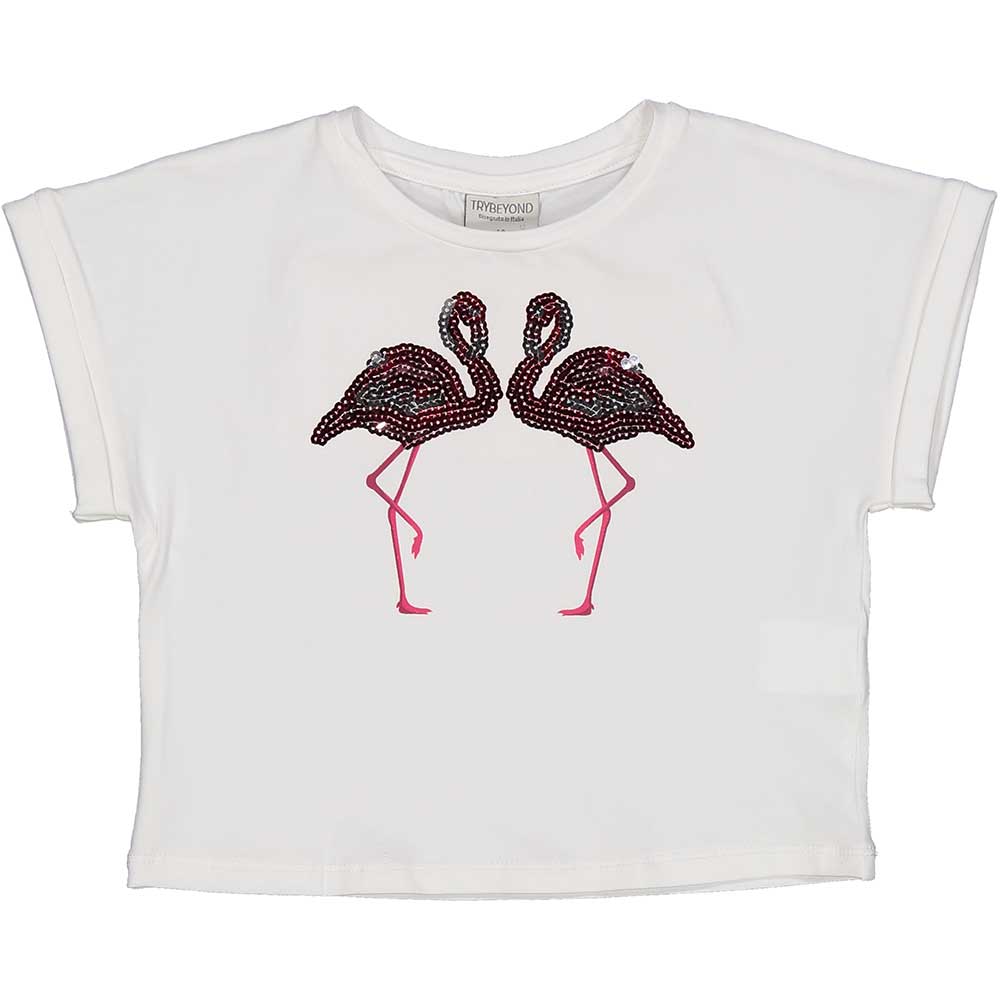 Scopri la nuova T-shirt cropped della linea abbigliamento bambina Trybeyond, un'esplosione di sti...
