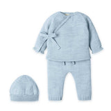 Completo neonato azzurro maglia, pantalone e cappellino in maglia con fiocco laterale