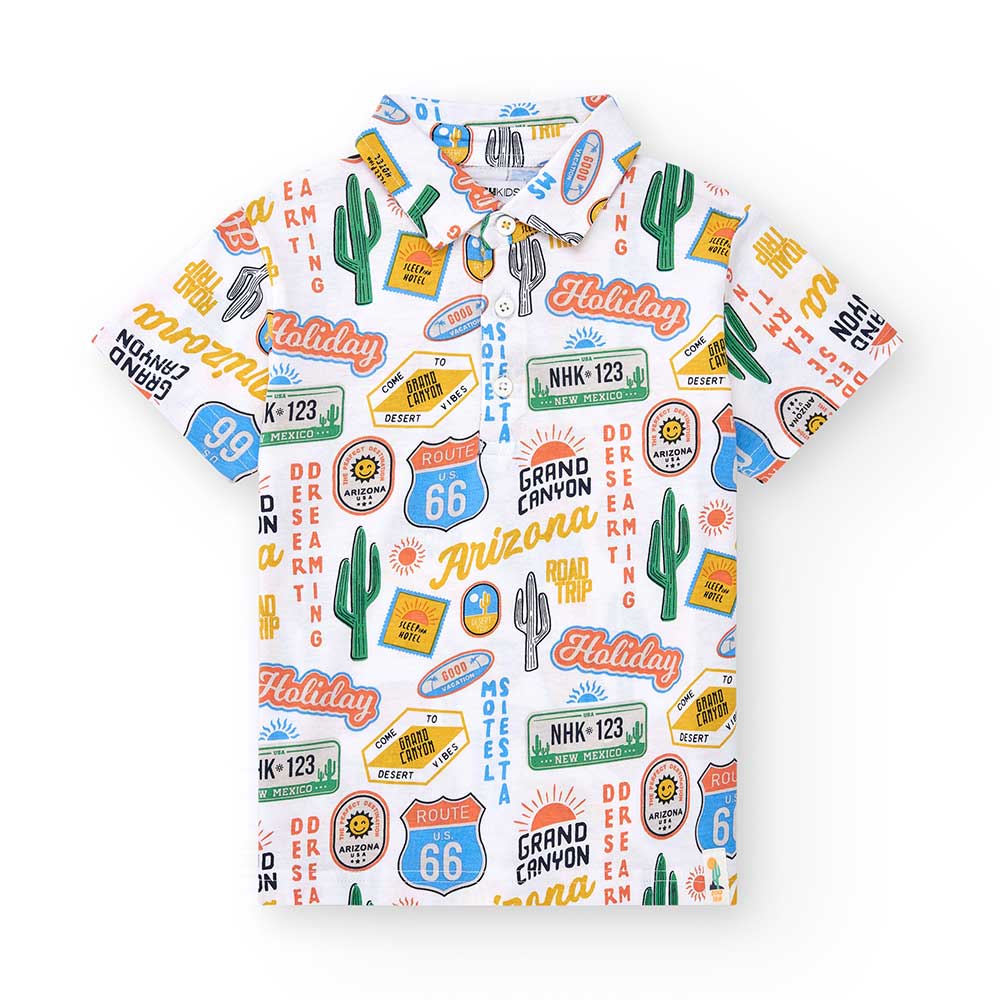 La polo ideale per vivere al meglio le avventure estive! Con un design fresco e colorato, questo ...