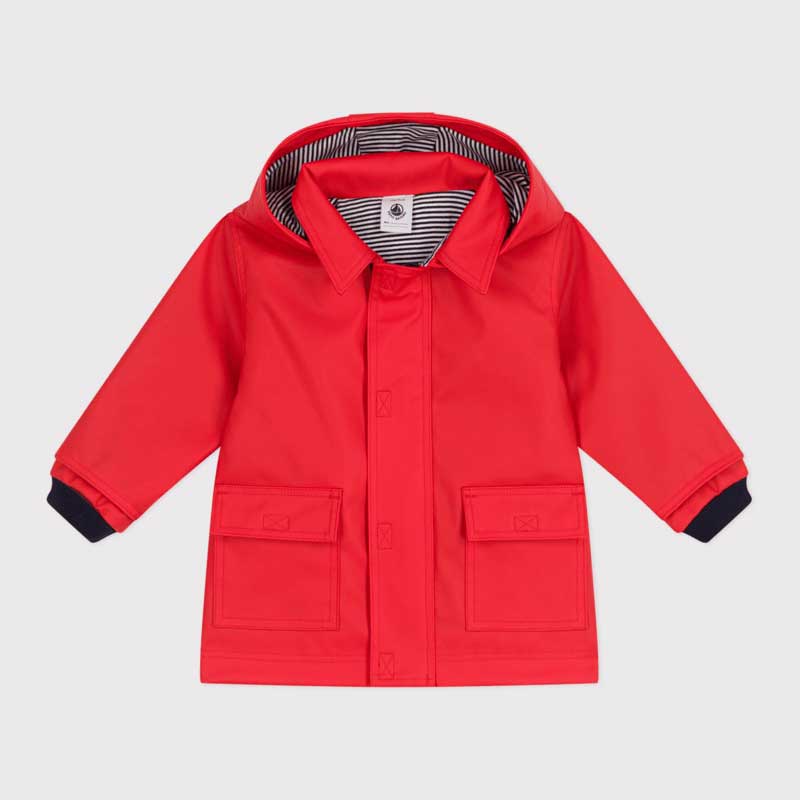 Cerata  della Linea Abbigliamento Bambino Petit Bateau, ideale per il tempo piovoso!
Amiamo i det...