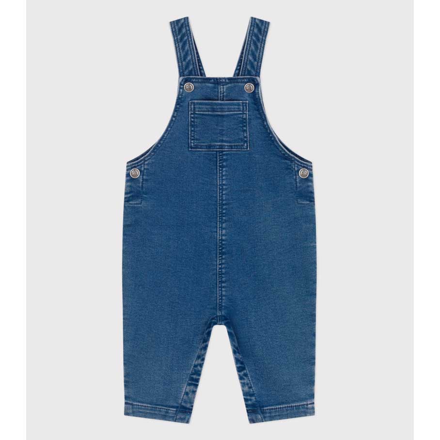 
Latzhose aus der Kinderbekleidungslinie Petit Bateau aus weichem und flexiblem Denim, der eine b...