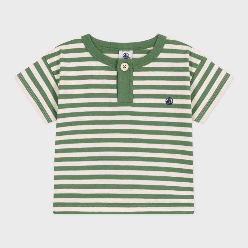 
T-shirt  della Linea Abbigliamento Bambino Petit Bateau in jersey leggero, un materiale morbido ...