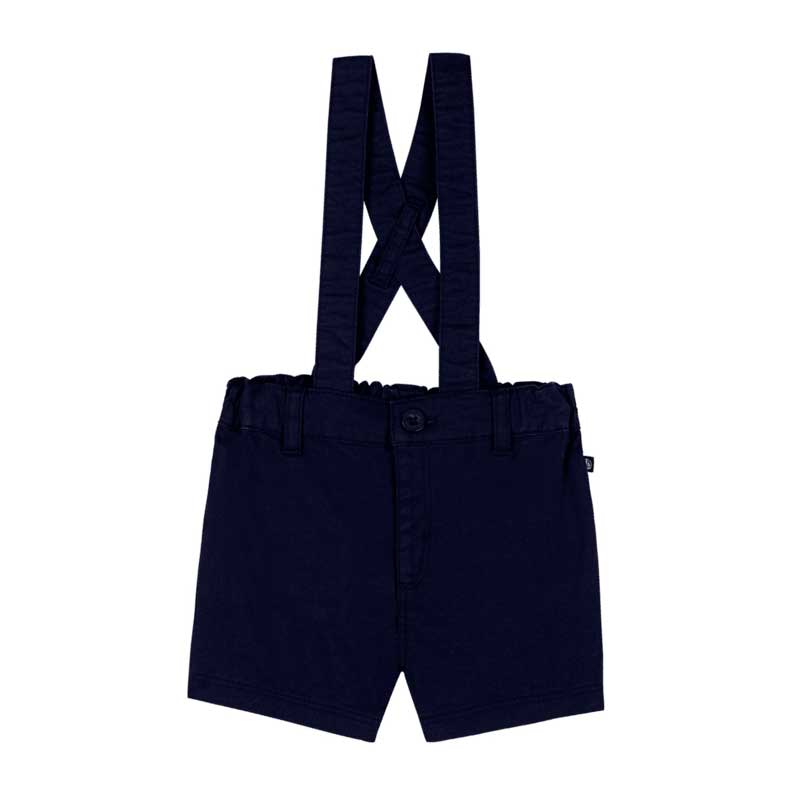 
Les shorts de la ligne de vêtements pour enfants Petit Bateau avec bretelles en sergé, un tissu ...