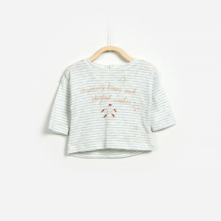 T-shirt a maniche lunghe della linea abbigliamento bambina Play Up. Con bottoncino sul dietro e d...