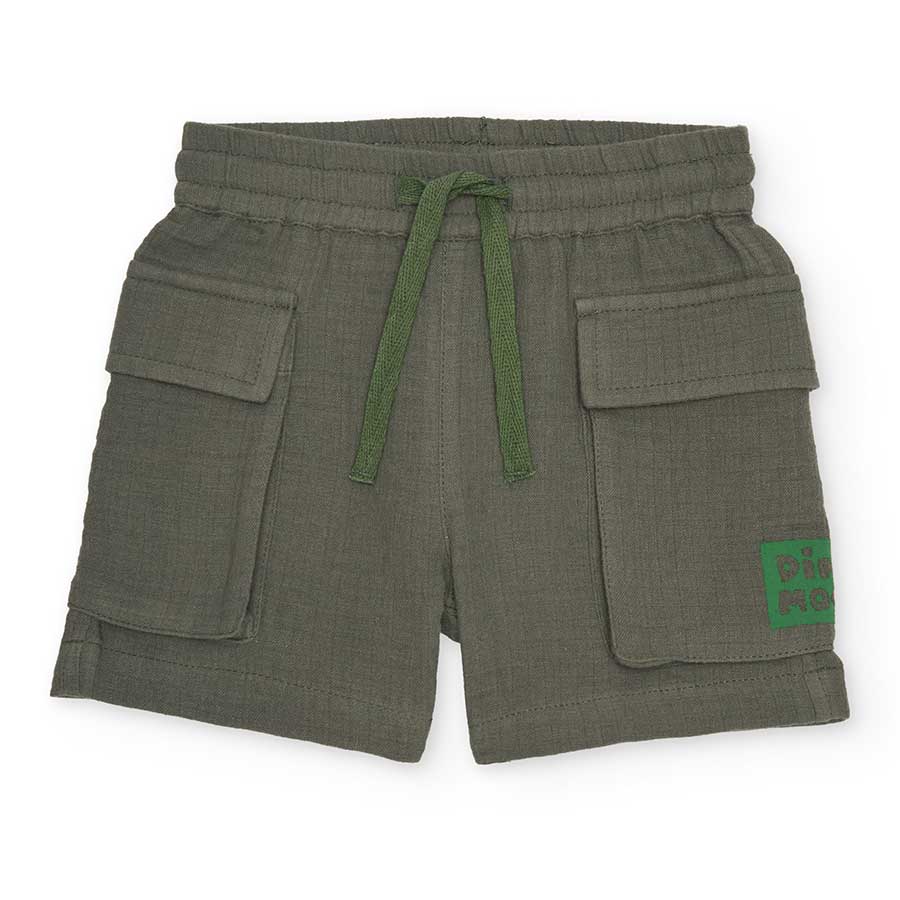 Bermuda della Linea Abbigliamento Bambino Tuc Tuc, con tasconi laterali e laccetto in vita.
Compo...