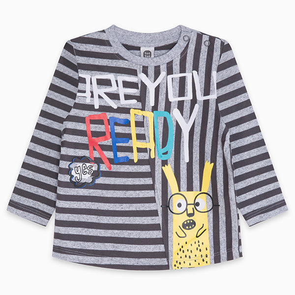 Scopri la t-shirt lunga della linea Tuc Tuc, ideale per il tuo bambino durante la stagione autunn...