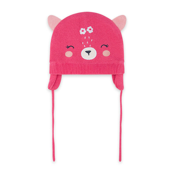 Cappellino della linea Abbigliamento Tuc Tuc, con paraorecchi e ricami sul davanti.

   

Composi...