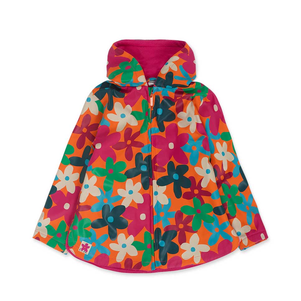 Imperméable de la Ligne Vêtements Fille Tuc Tuc, avec capuche et polaire à l'intérieur.
Fermeture...
