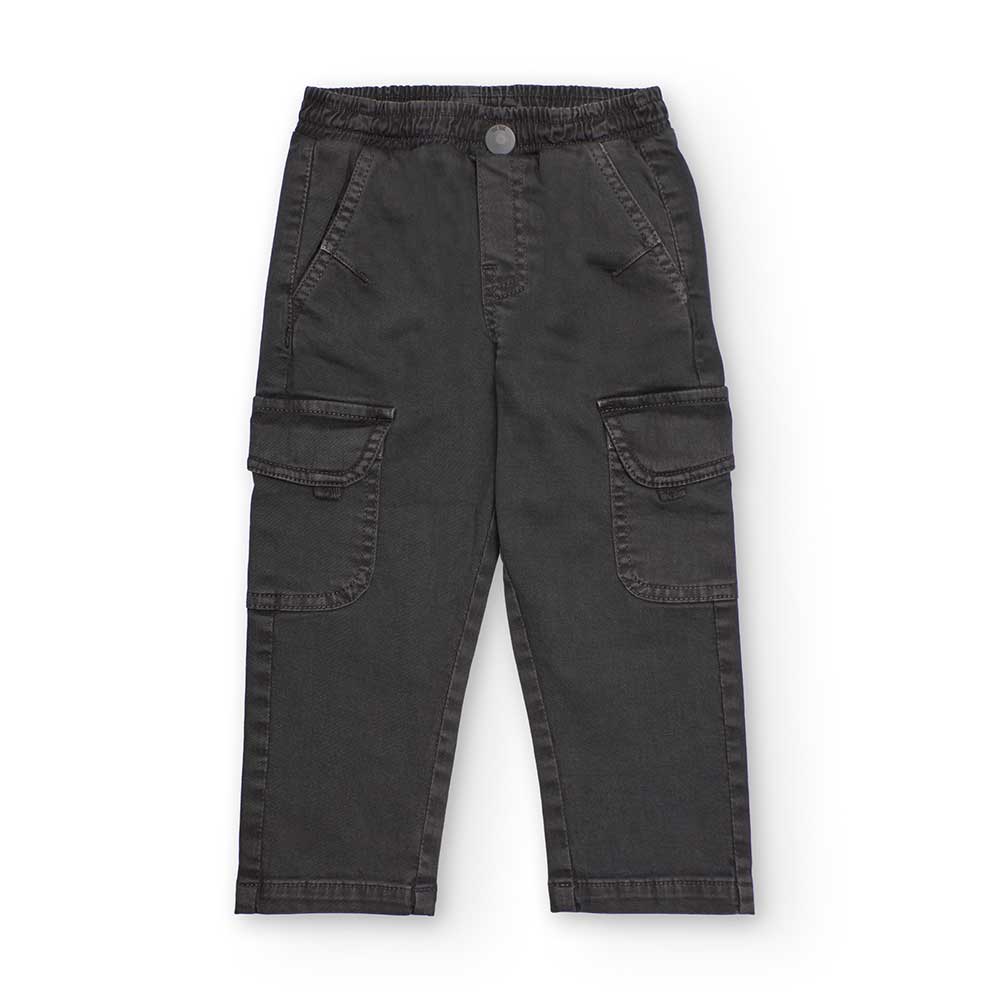 I pantaloni cargo della collezione Tuc Tuc sono l'ideale per il tuo bambino durante le giornate f...