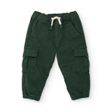 Pantaloni cargo verde scuro con tasche laterali e coulisse bianca per bambino